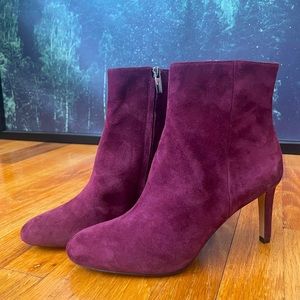 NWOB Vince Camuto Ambind Heeled Suede Booties